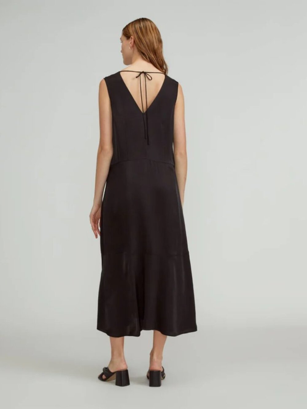 Everlane The Satin V Neck Maxi Dress in Black - sz Medium - Picture 3 of 13